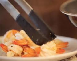 「爸氣十足」私房菜：蒜香檸檬蝦－視訊【沒牌子】的做法 步骤10