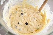 豐富的香氣——檸檬藍莓意式乳酪磅蛋糕的做法 步骤3