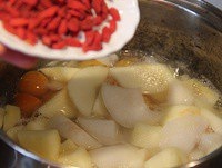 冬日水果甜湯的做法 步骤7