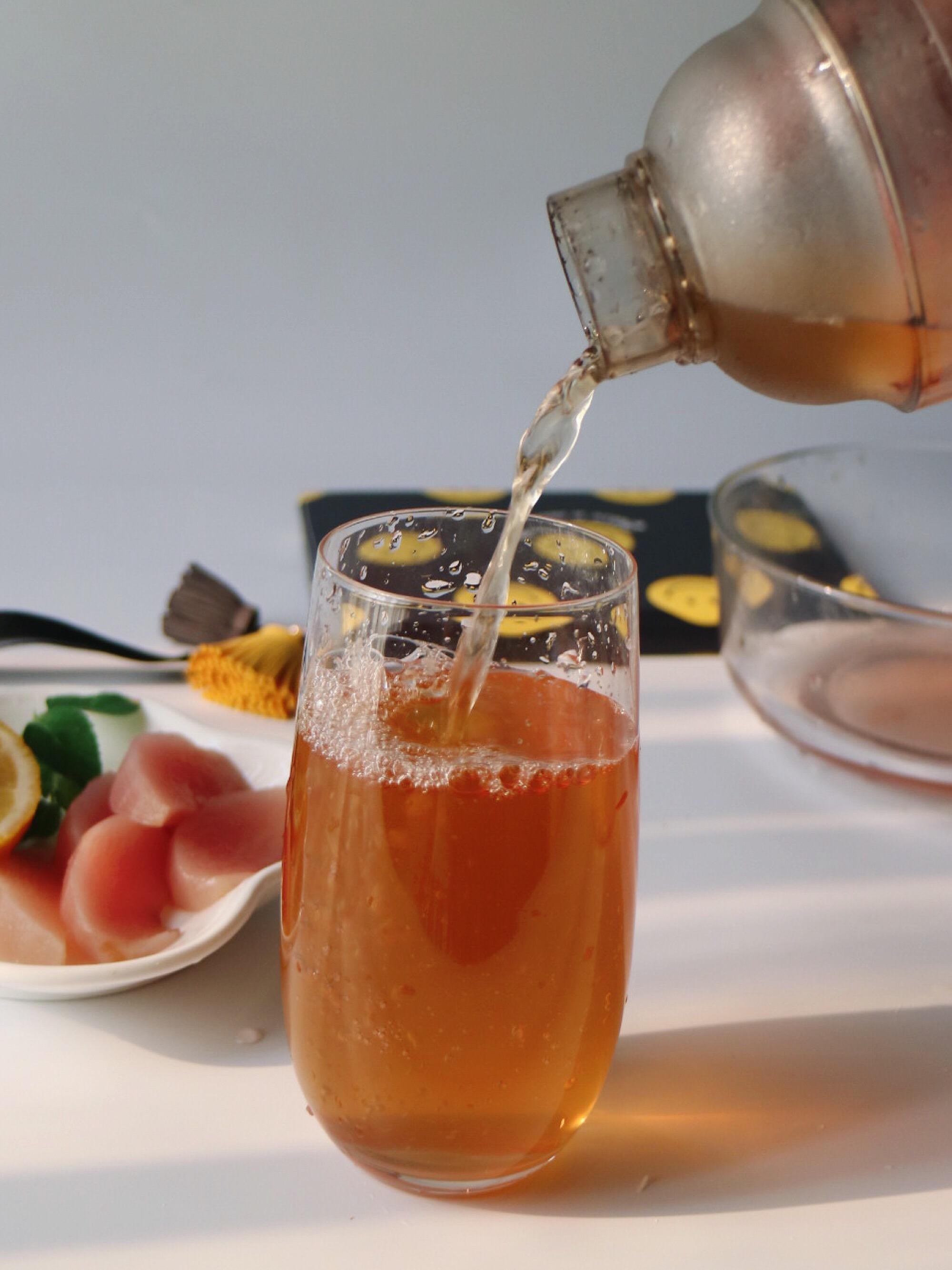 蜜桃檸檬冰紅茶，簡單的家庭自調冷飲的做法 步骤6
