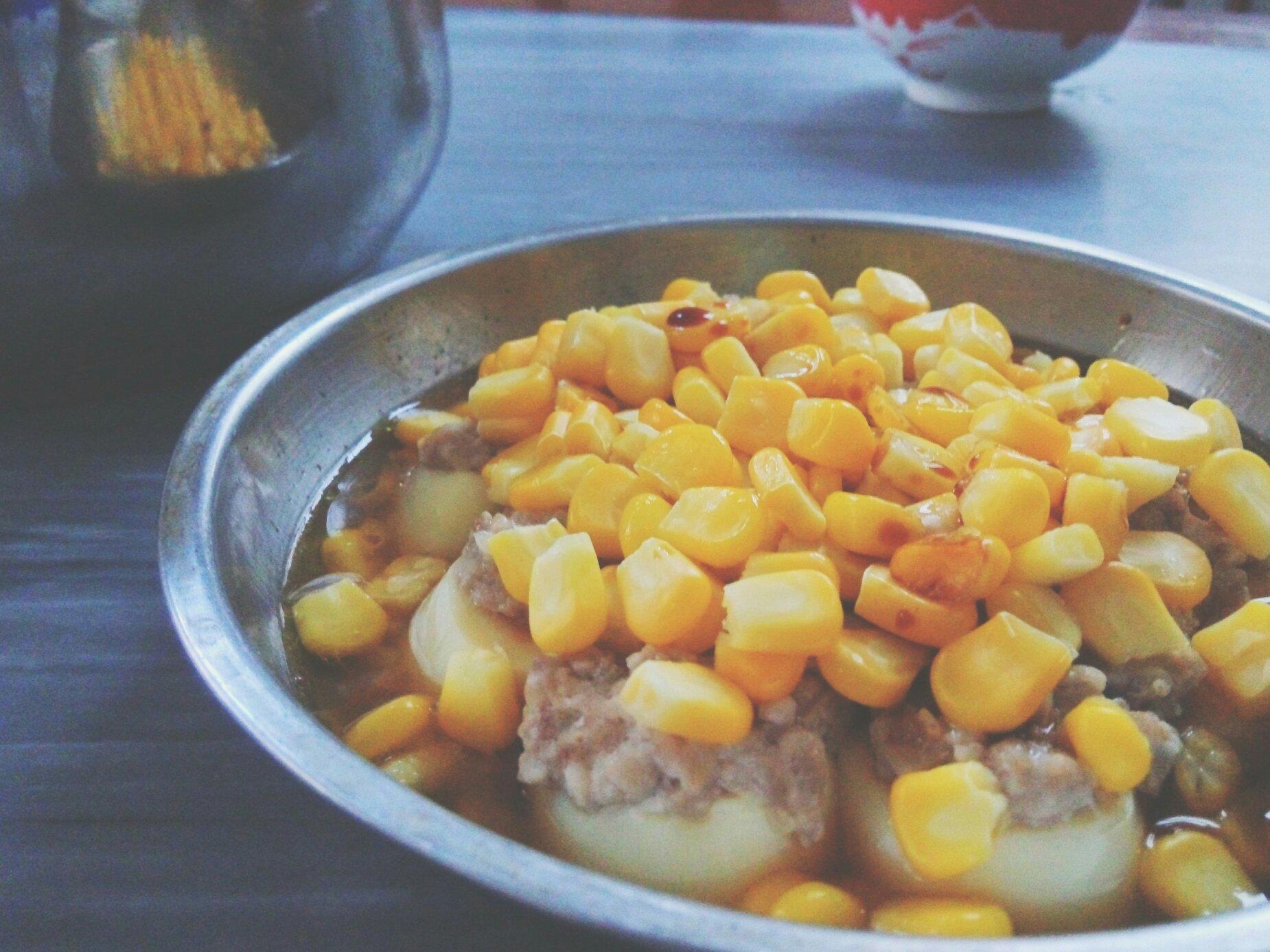 玉米肉末蒸日本豆腐喲的做法 步骤2