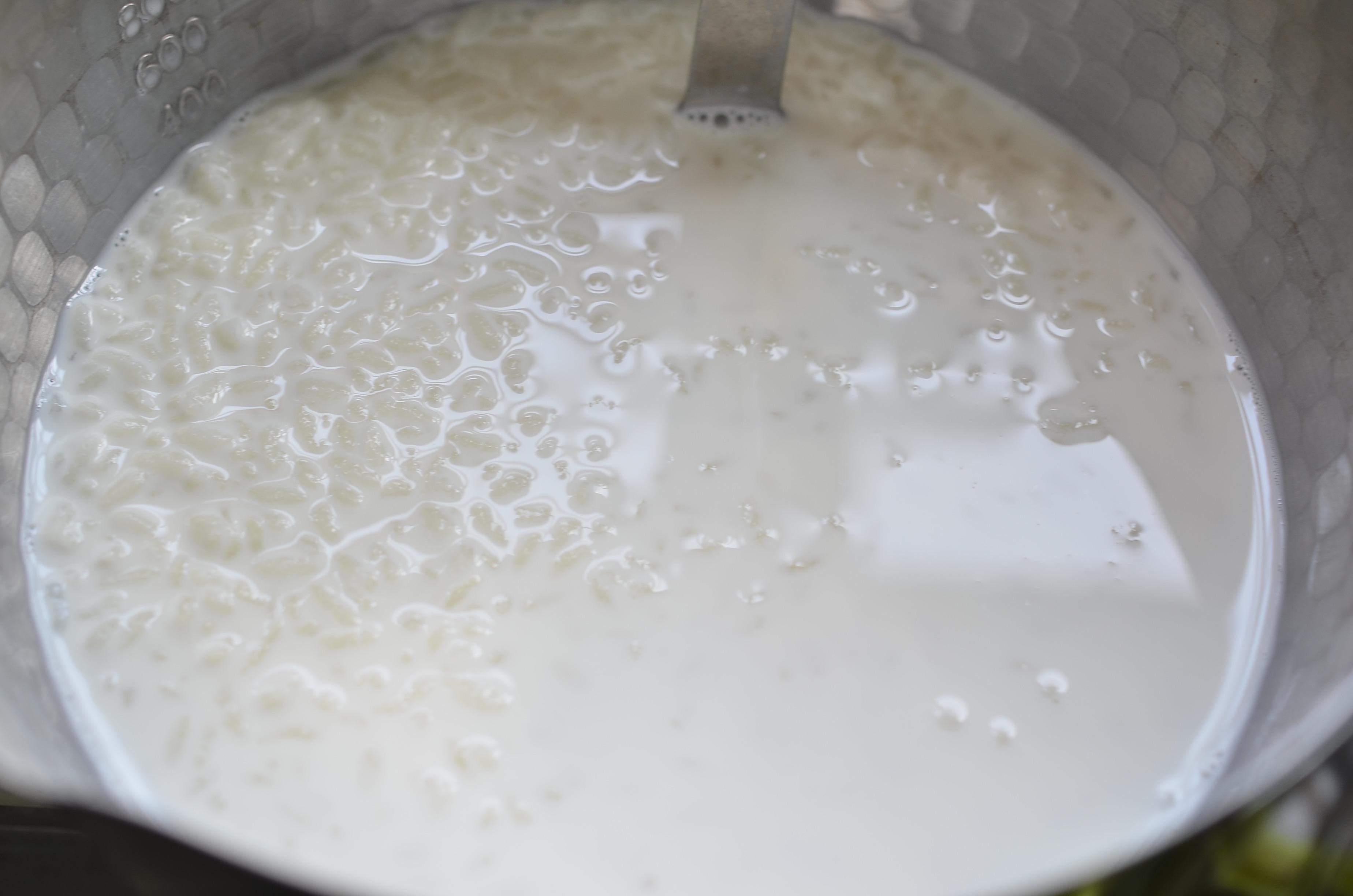 鮮奶米飯布丁的做法 步骤1