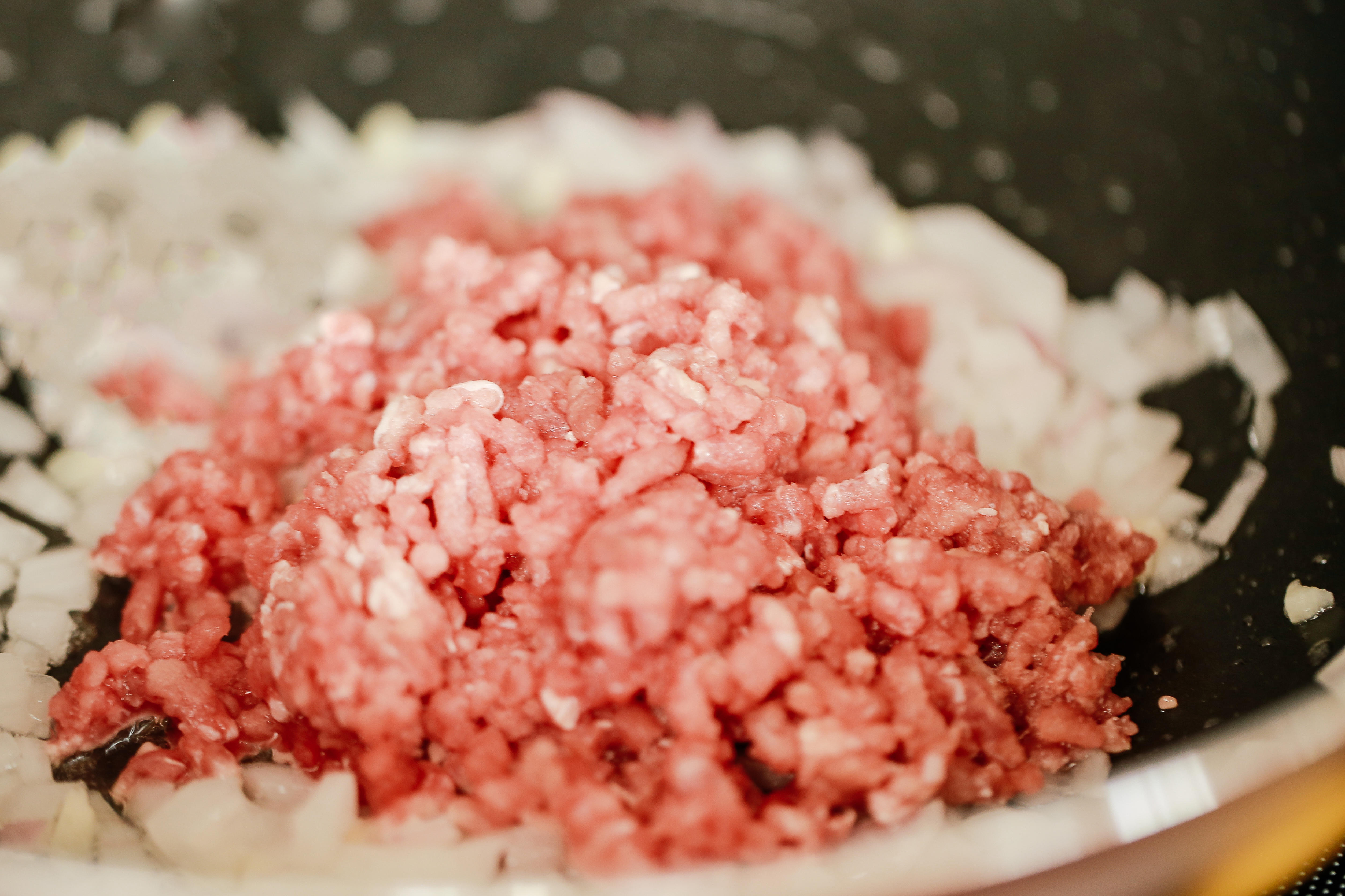 春川彩蔬肉醬拌麪－愛仕達油你控系列的做法 步骤5