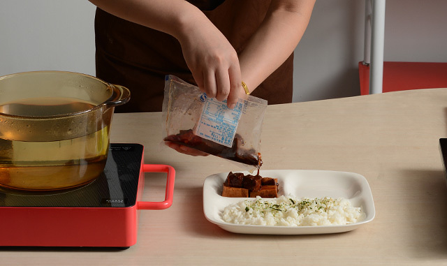 千頁豆腐紅燒肉蓋澆飯的做法 步骤3