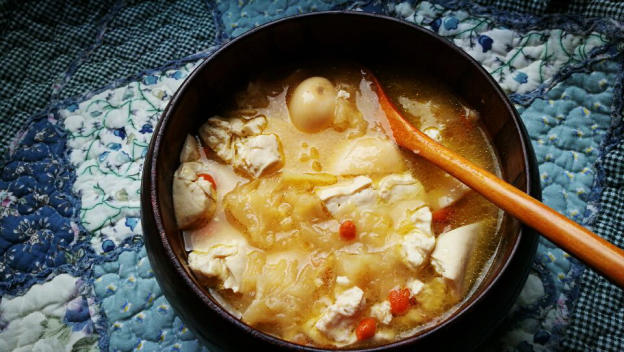 秋令食白能補肺，這碗湯給你三倍的滋潤~三白養生湯 • 圓滿素食的做法 步骤8