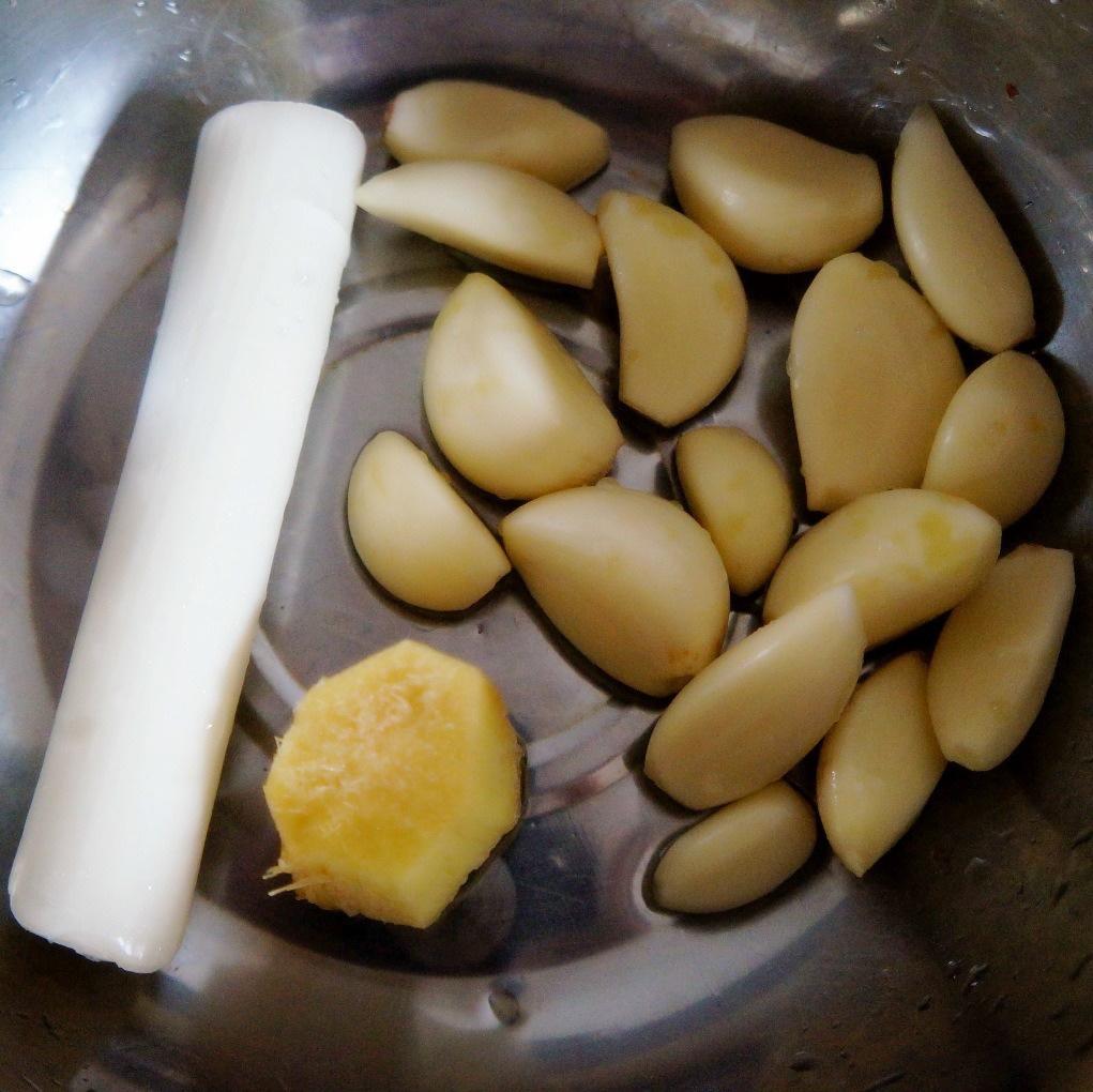 祕製扁豆燜面的做法 步骤2