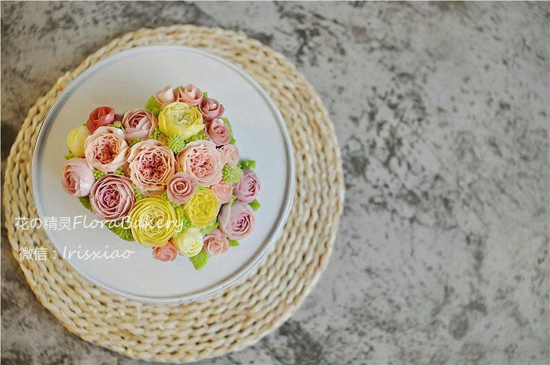 心形韓式裱花蛋糕的做法 步骤2