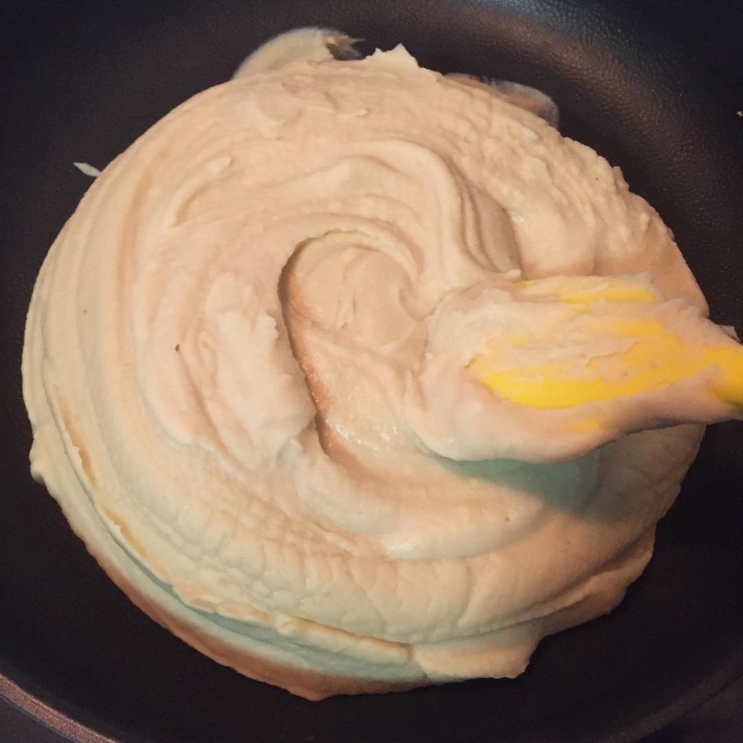 冰皮月餅--抹茶蓮蓉玫瑰花月餅的做法 步骤3