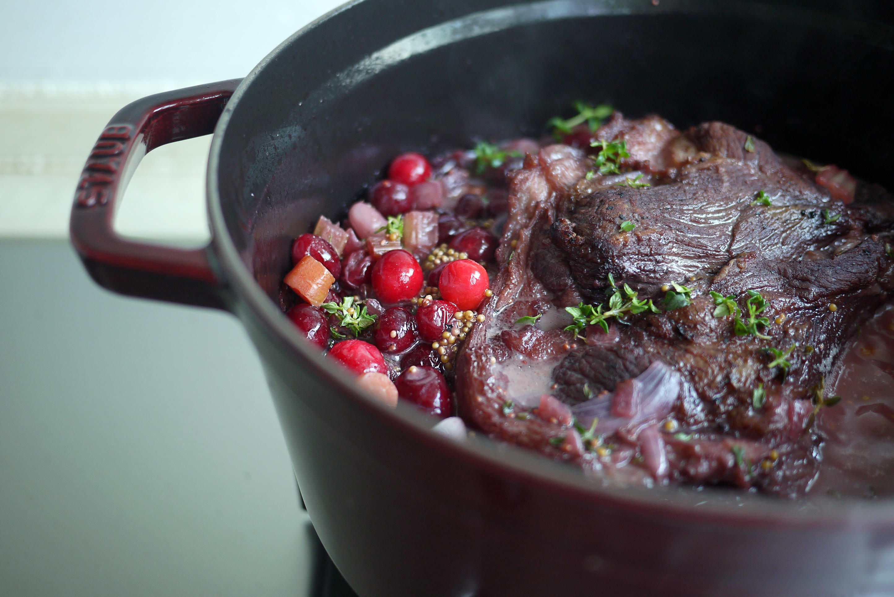 蔓越莓燉烤牛肩佐土豆泥Cranberry Pot Roast的做法 步骤6