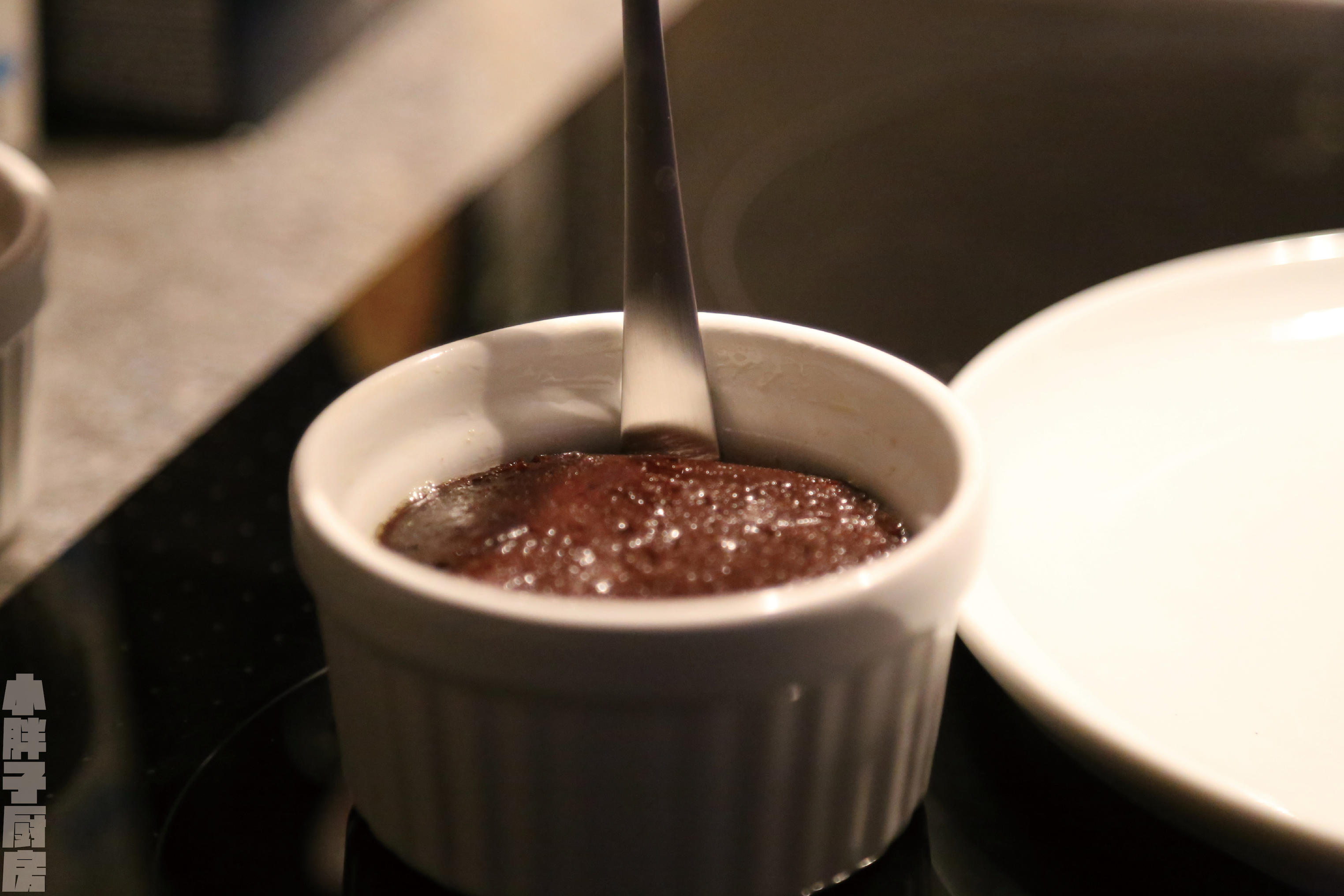 巧克力熔岩蛋糕（心太軟）的做法 步骤12