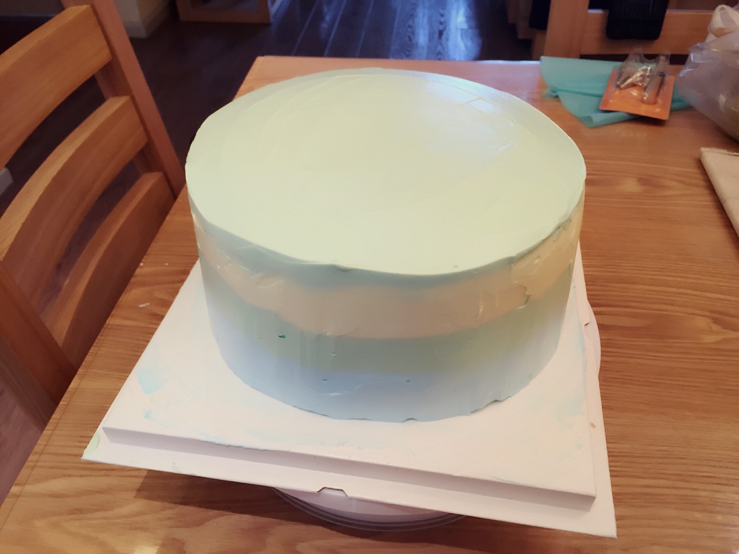油彩綠漸變奶油蛋糕的做法 步骤5