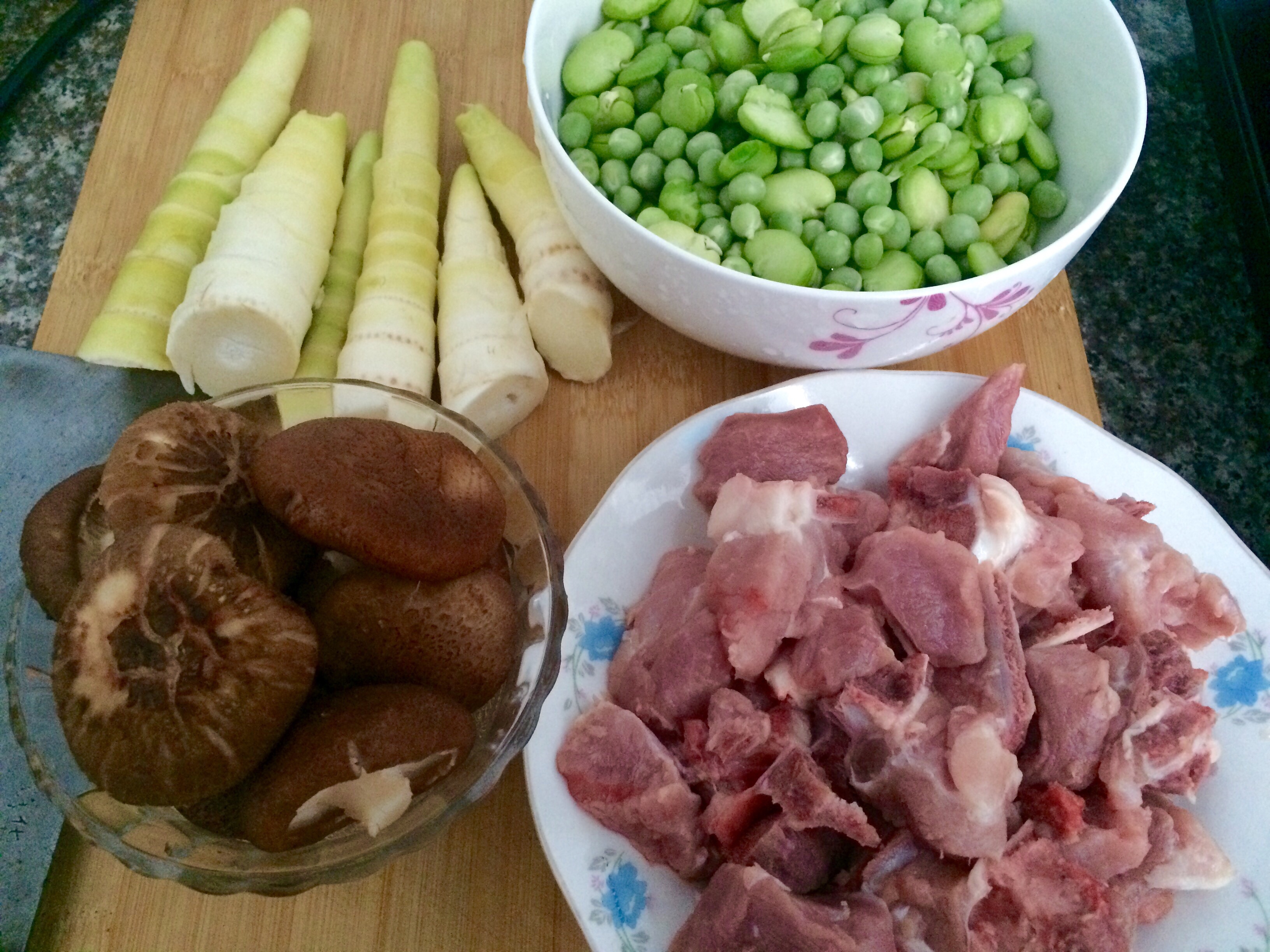 蠶豆飯（電飯煲版）的做法 步骤1
