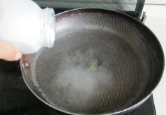 雞蛋蠶豆米的做法 步骤1