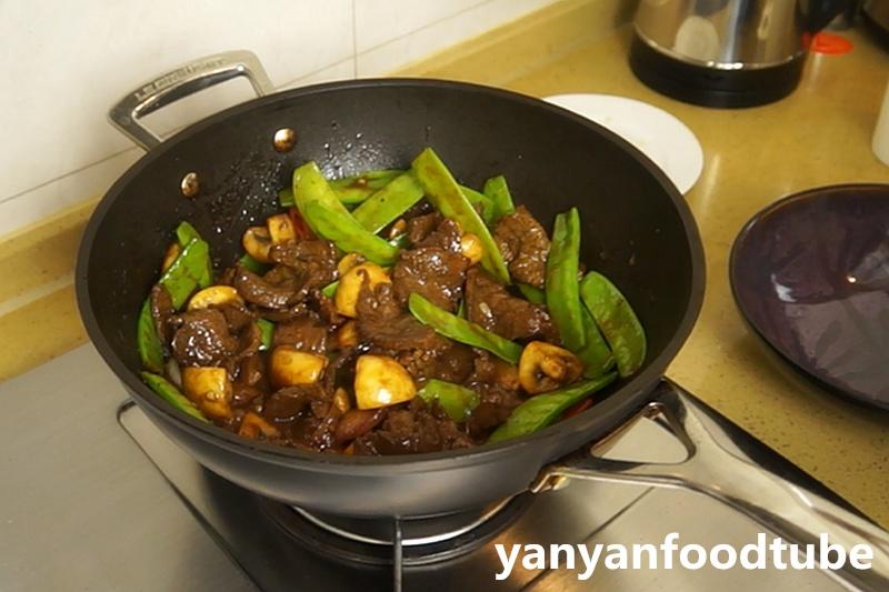 蒜香牛肉荷蘭豆 Mongolian Beef的做法 步骤5