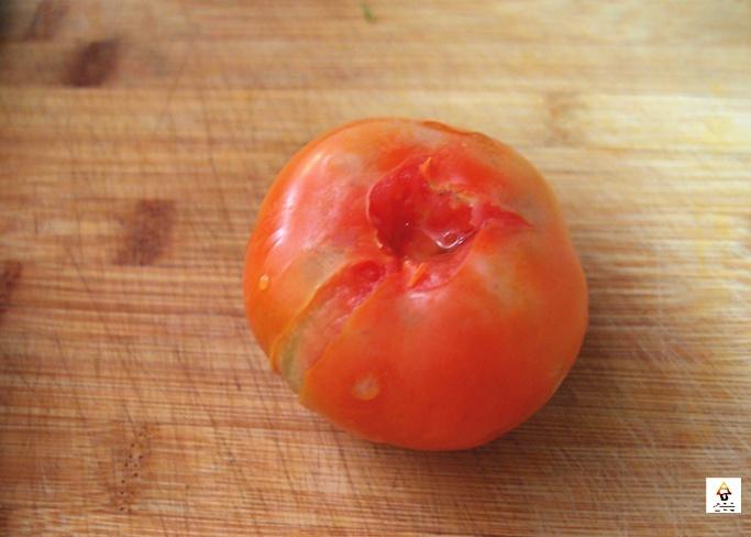 番茄炒西葫蘆（已更新）( Stir-fried Tomato and Zucchini )的做法 步骤1