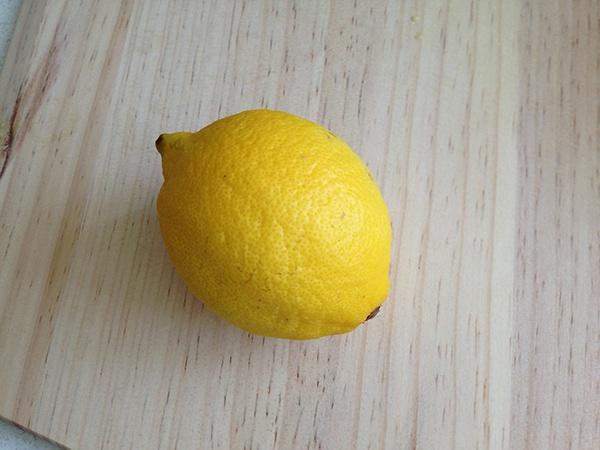 烤秋葵配檸檬汁的做法 步骤10