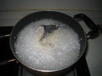 奶香石斑絲瓜湯的做法 步骤3