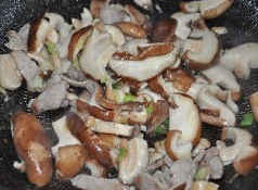 絲瓜燒鮮菇的做法 步骤5