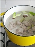 海帶冬瓜排骨湯的做法 步骤2