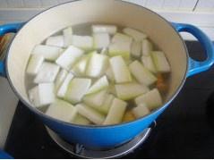 冬瓜排骨湯的做法 步骤5