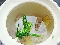 冬瓜排骨湯的做法 步骤3