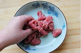 苦瓜牛肉的做法 步骤4