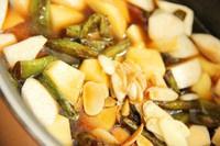 杏鮑菇土豆燜飯的做法 步骤3