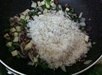 茭白香菇燜飯的做法 步骤3
