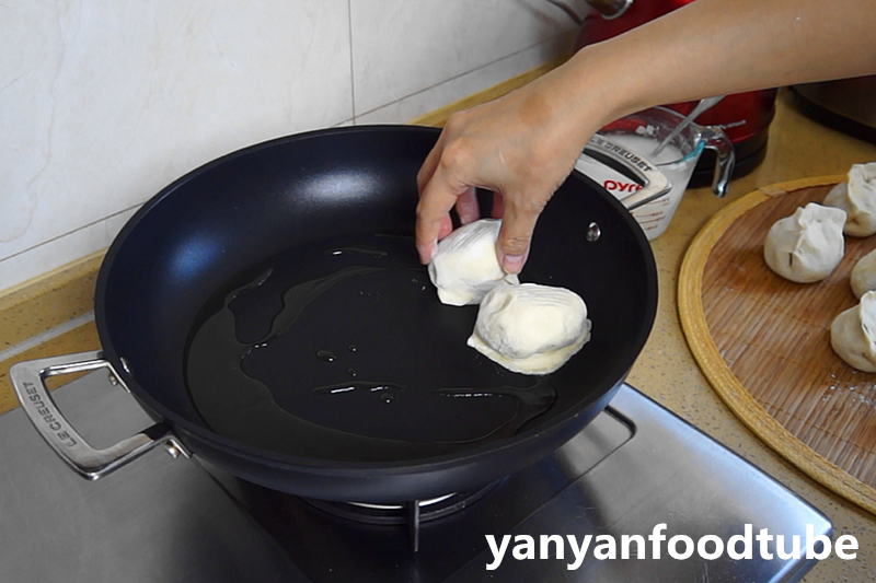 水煎包（韭菜）Fried Dumplings的做法 步骤9