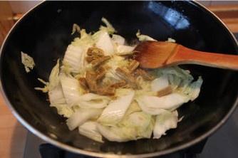 咖哩白菜的做法 步骤3