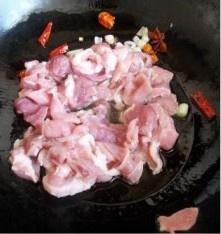 木耳白菜炒肉片的做法 步骤4