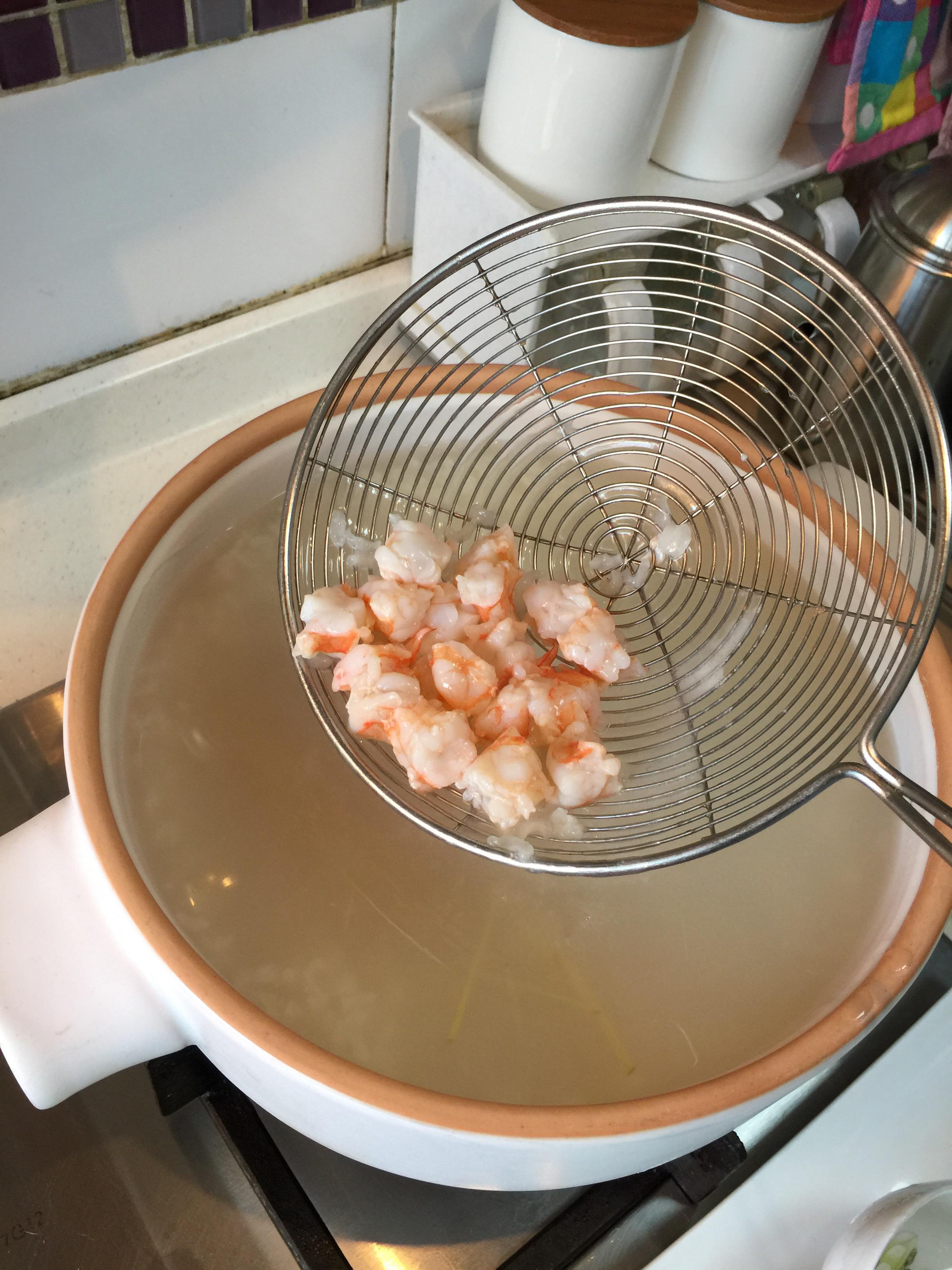 鮮蝦香芹粥的做法 步骤5