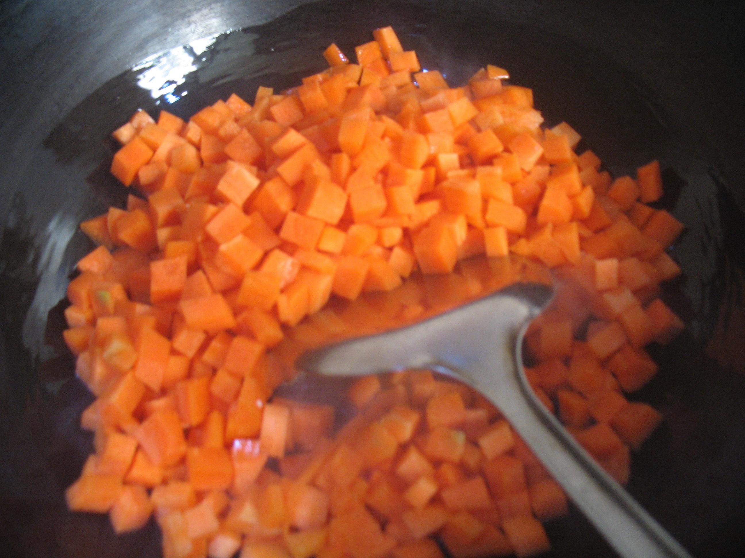 胡蘿蔔青菜粥的做法 步骤2