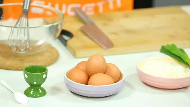 【微體兔菜譜】韓國芝士雞蛋卷的做法 步骤1