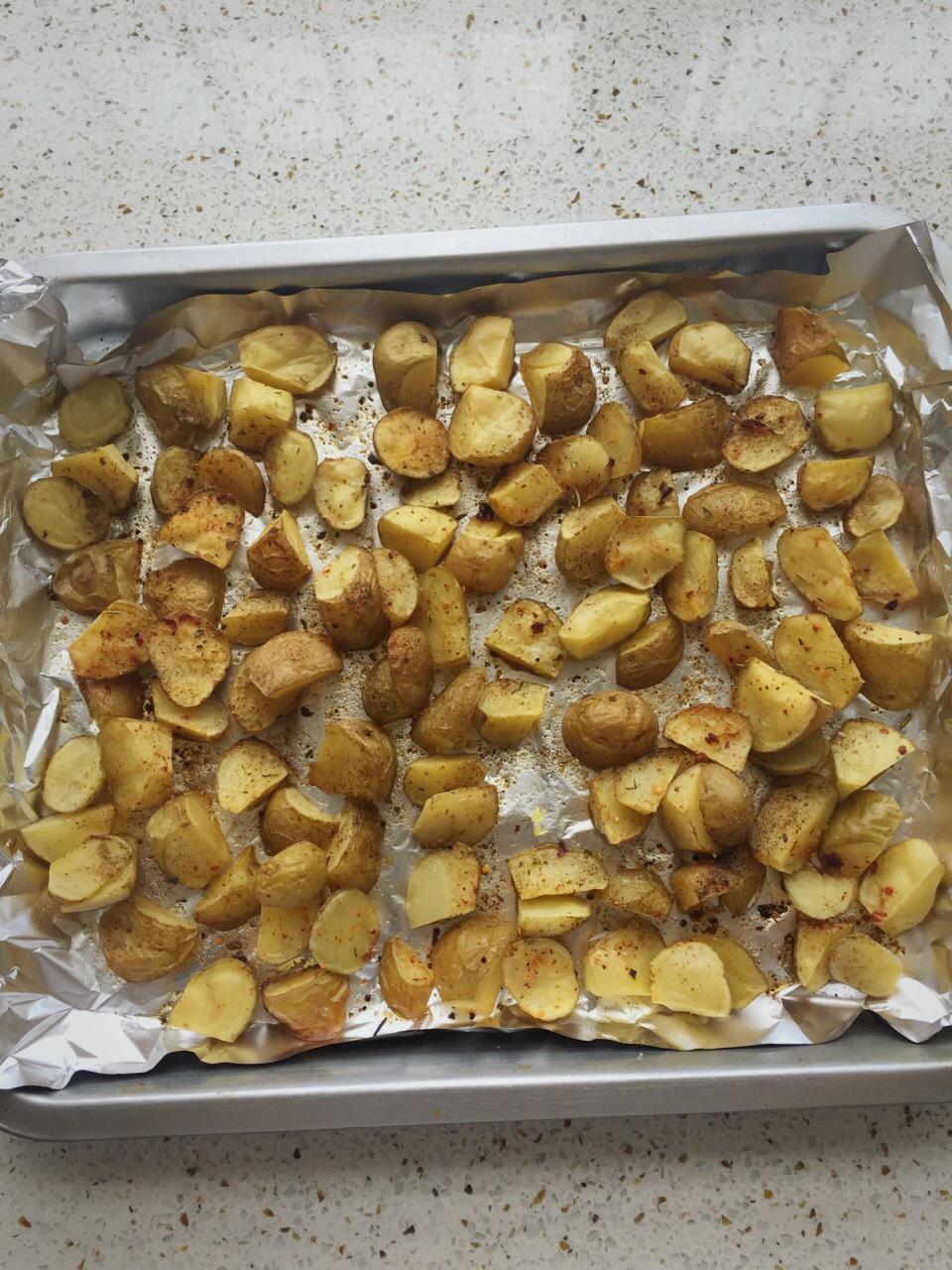 烤土豆塊的做法 步骤5