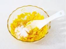 鹹蛋黃焗南瓜的做法 步骤5
