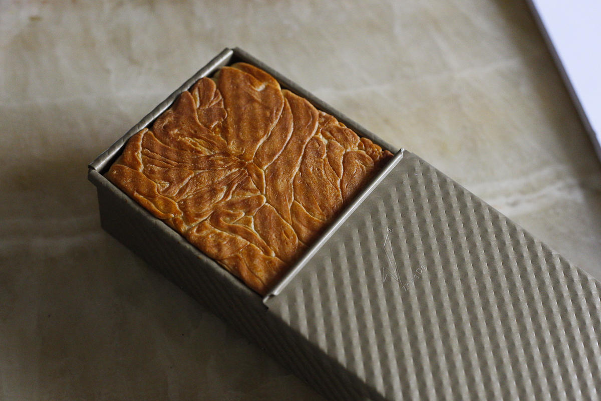 金磚面包－－一個很成功的手撕起酥麪包配方的做法 步骤15