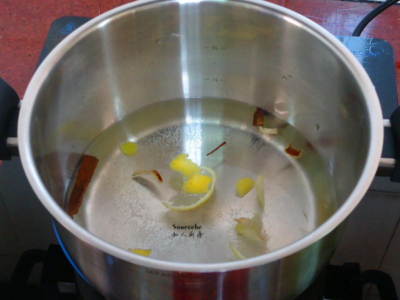 檸檬五香毛豆的做法 步骤2