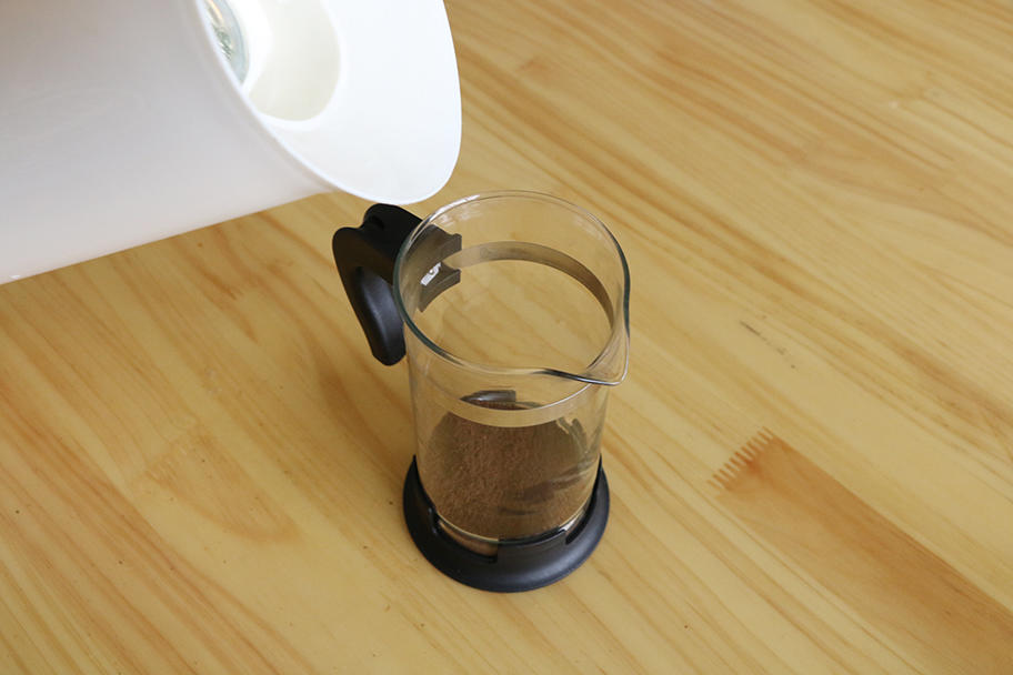 咖啡牛奶棒冰的做法 步骤2