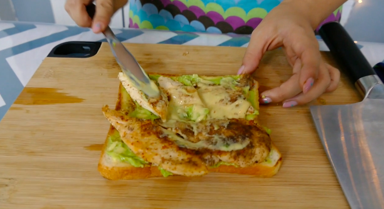 《CookWithIvy》---烤雞胸牛油果三明治(Grilled Chicken Sandwich)的做法 步骤7