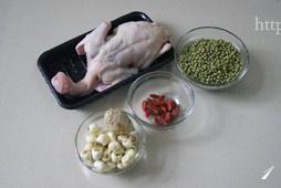 綠豆蓮子鴿子湯的做法 步骤1