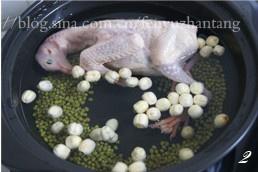 綠豆蓮子鴿子湯的做法 步骤2