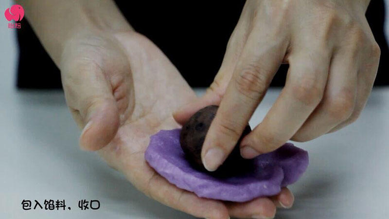 無需烤箱的Q彈月餅——紫薯冰皮的做法 步骤12