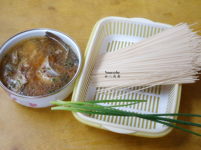 魚湯麪的做法 步骤1