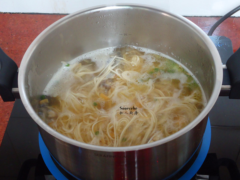 魚湯麪的做法 步骤5
