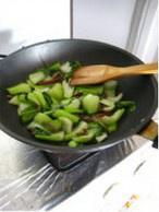 鹽水鴨胗炒青菜的做法 步骤8