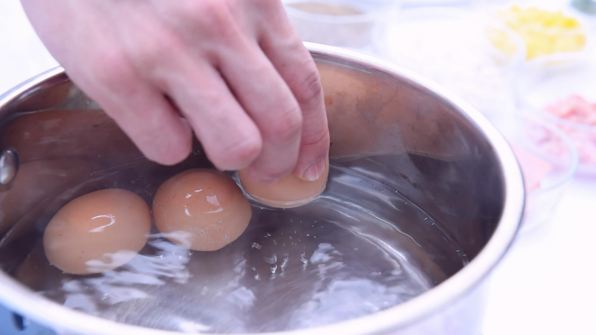 營養雞蛋早餐的日常 把蛋蛋做好吃的祕籍的做法 步骤2