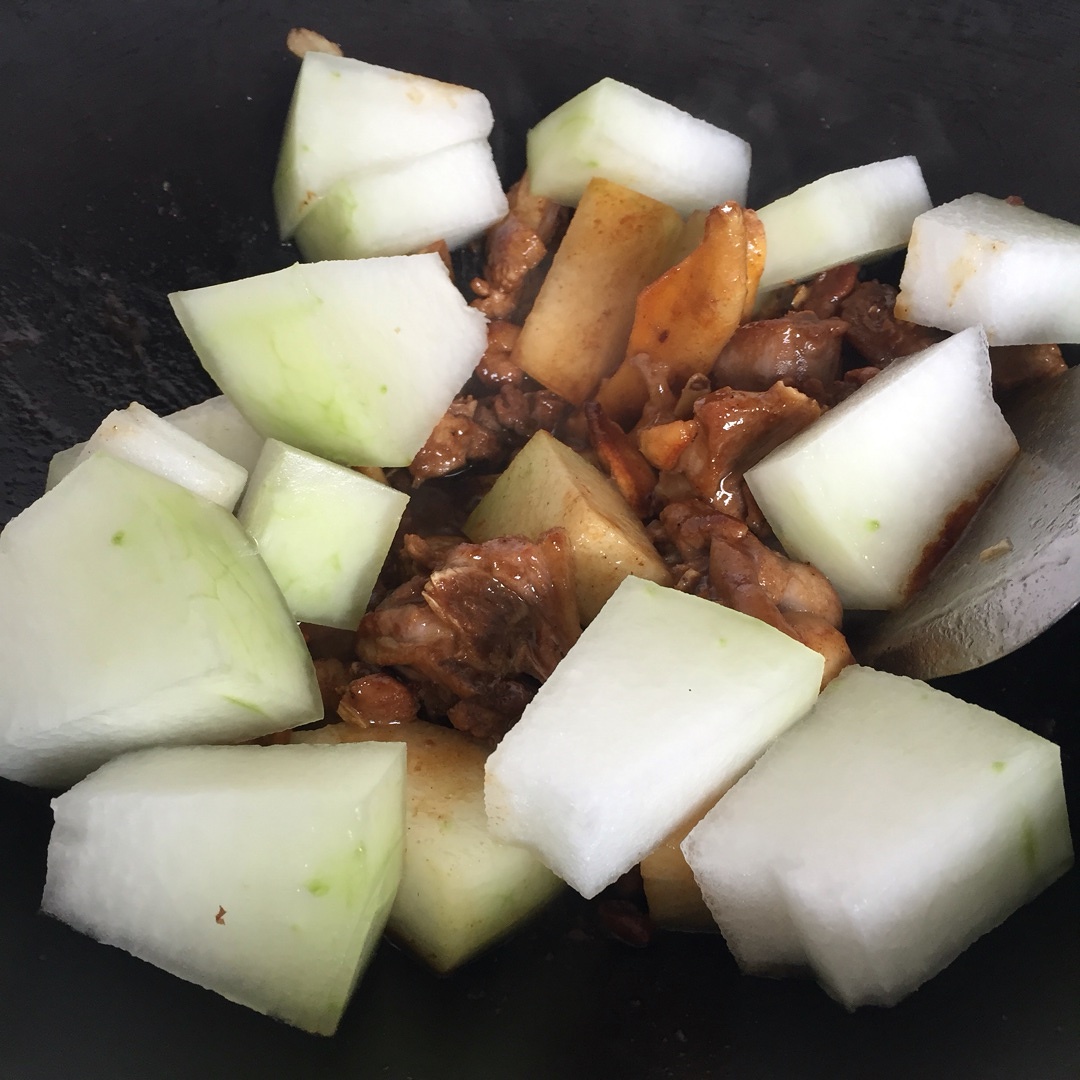 適合夏天的鴨肉燜冬瓜的做法 步骤4