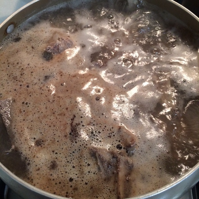 快速美味牛骨湯（電壓力鍋版）的做法 步骤2