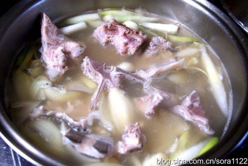 韓國排骨湯的做法 步骤2